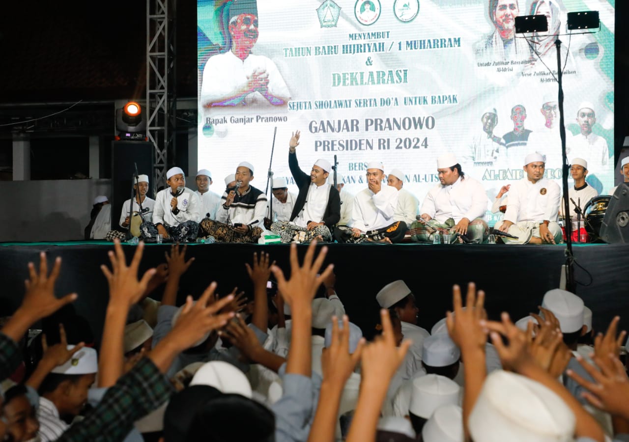 Dukungan Bu Nyai di Surabaya