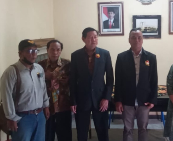 Ketua Komnas Pendidikan Jawa Timur dan Pimpinan Pusat Persatuan Jurnalis Indonesia