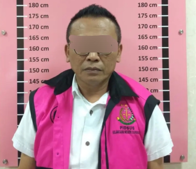 F, oknum Satpol PP Surabaya yang menjadi tersangka