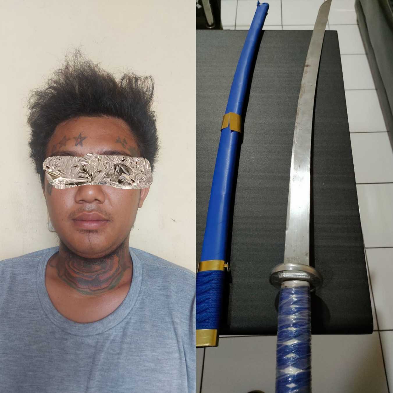 Pelaku dan barang bukti Samurai di Polsek Kenjeran 