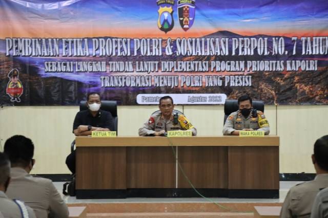 Foto : Kegiatan Pembinaan Etika Profesi Polri dan sosialisasi Perpol No.7 Tahun 2022