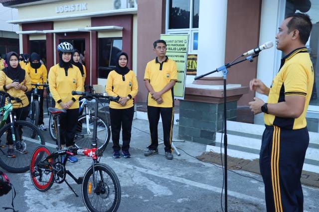 Kapolres Pamekasan saat berikan arahan kepada anggotanya