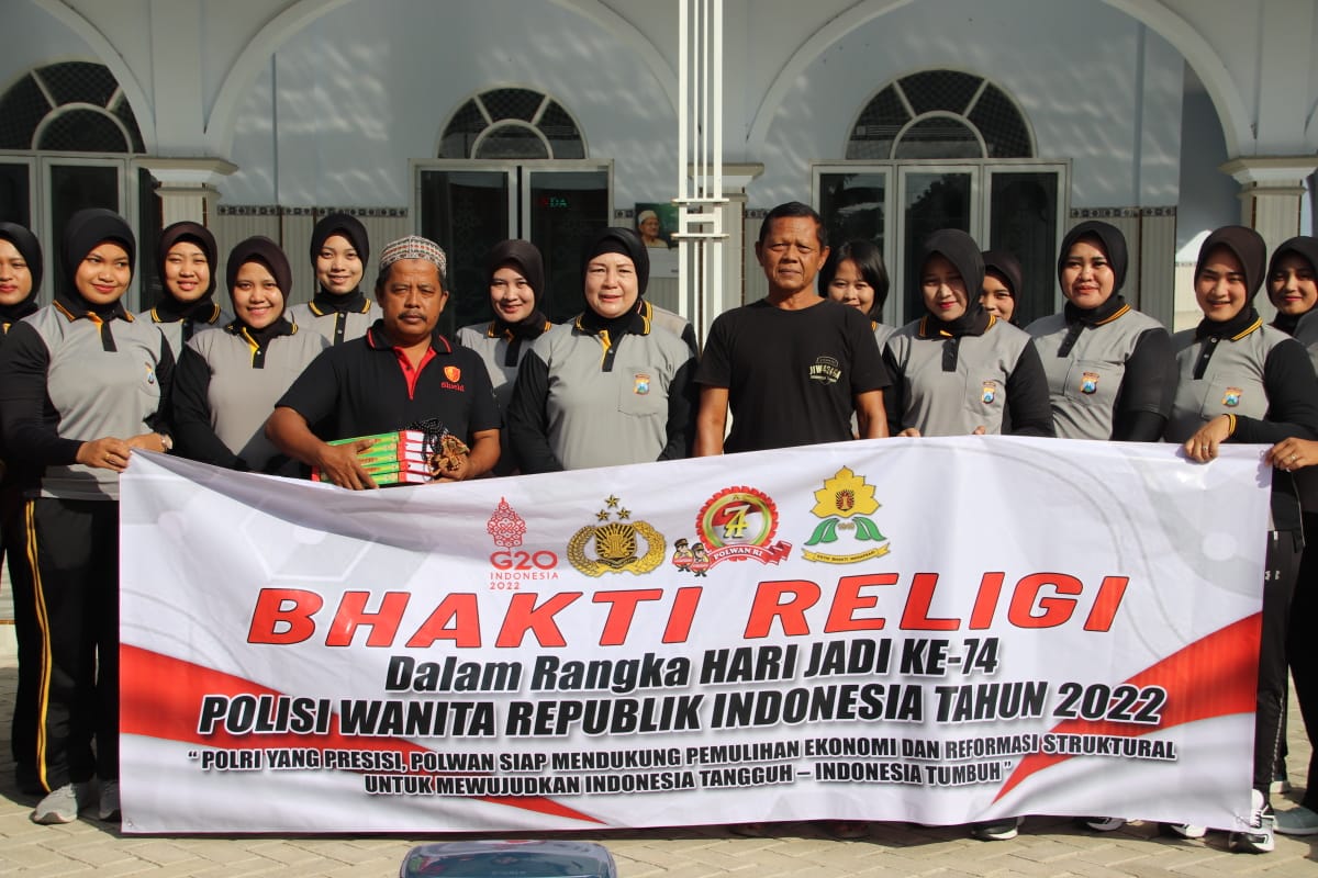 Bakti Religi Polwan Polres Sumenep