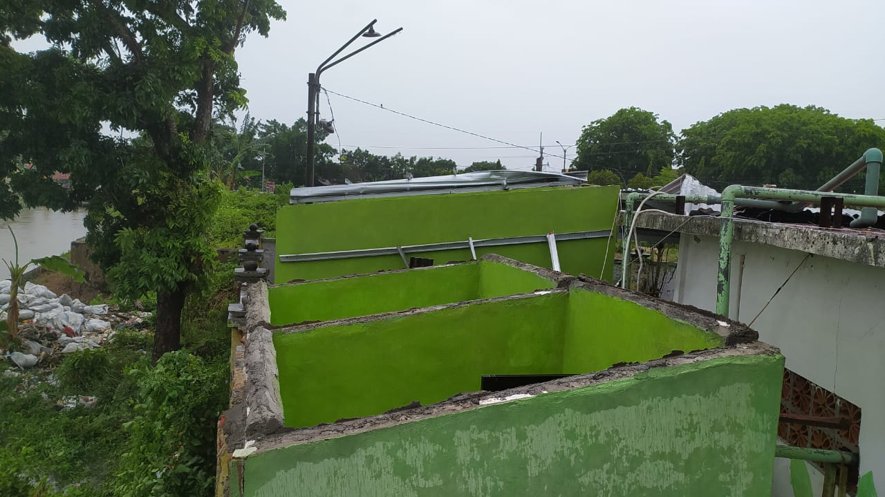 Bangunan RSU dr. H. Slamet Martodirdjo Sumenep, Rusak 