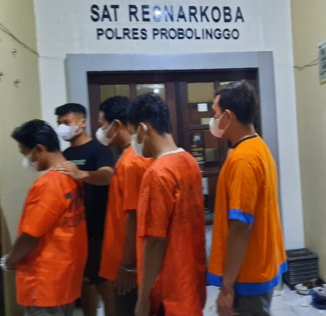 Lima pengedar narkotika di Probolinggo