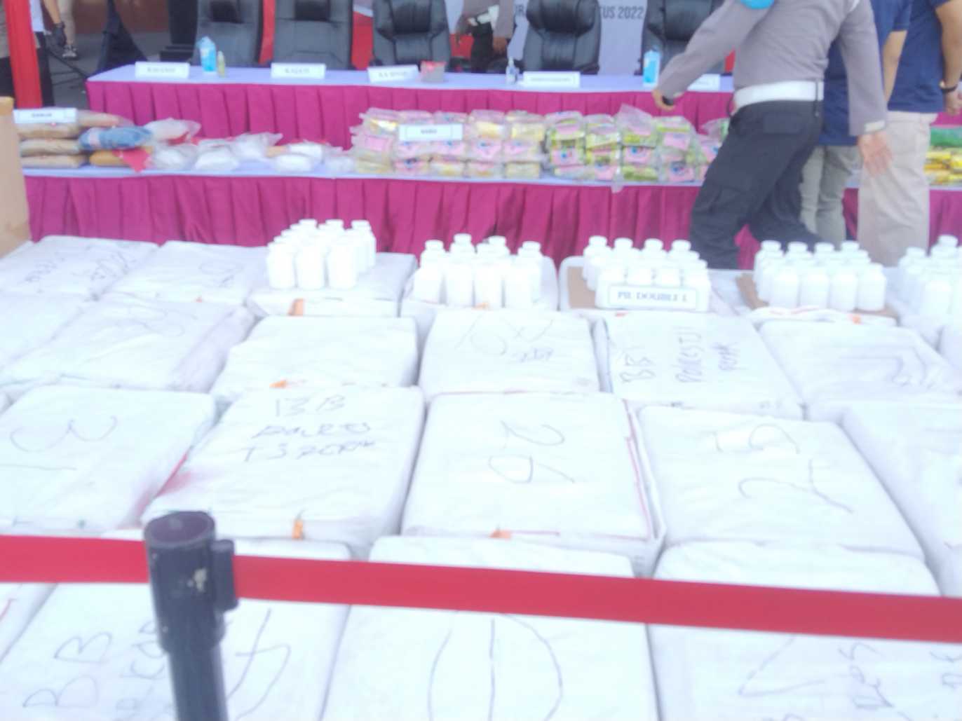 Barang bukti narkoba yang dimusnahkan Polda Jatim