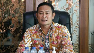 Bupati Lamongan Yuhronur Efendi