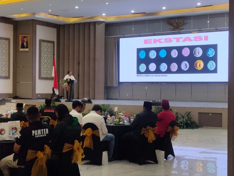 Polda Jatim menggelar kegiatan gabungan stake holder khususnya penanggulangan narkotika 