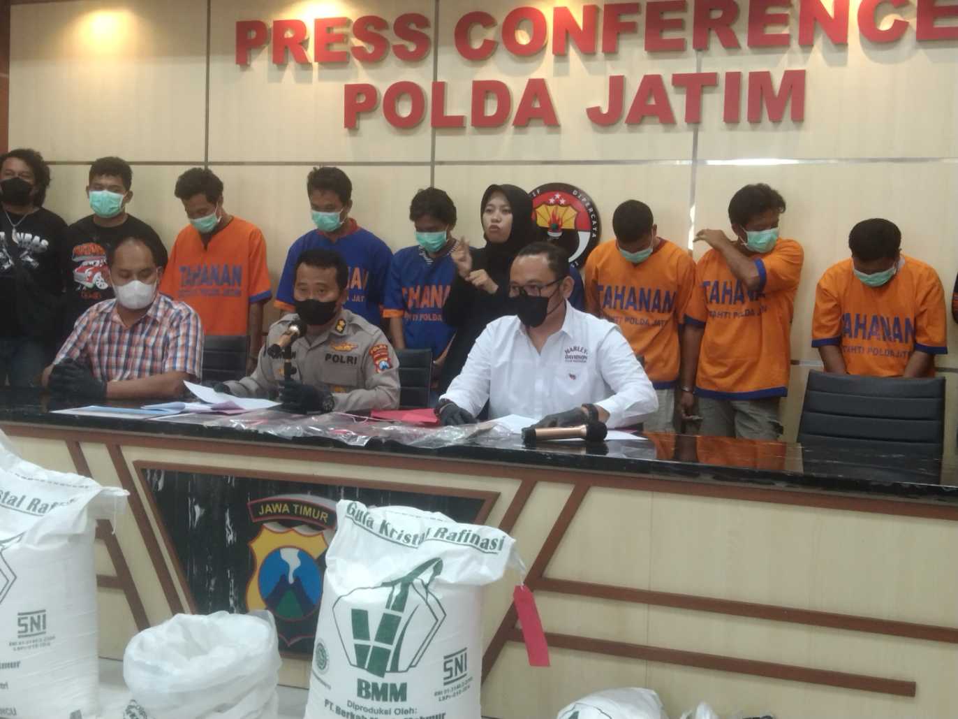 AKBP Sinwan Pamerkan pelaku di Mapolda Jatim