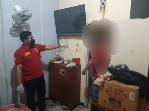 Polsek Rungkut olah TKP di lokasi gantung diri