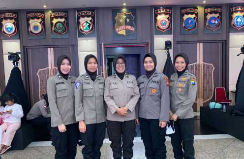 Polwan Polda Jawa Timur