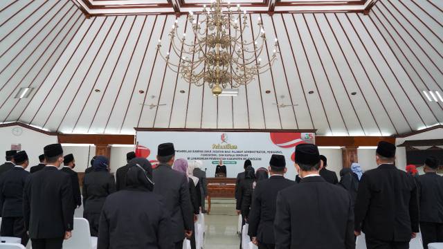 Bupati Bojonegoro Lantik Pejabat Adiministrator, Pengawas, Fungsional, dan Kepala Sekolah