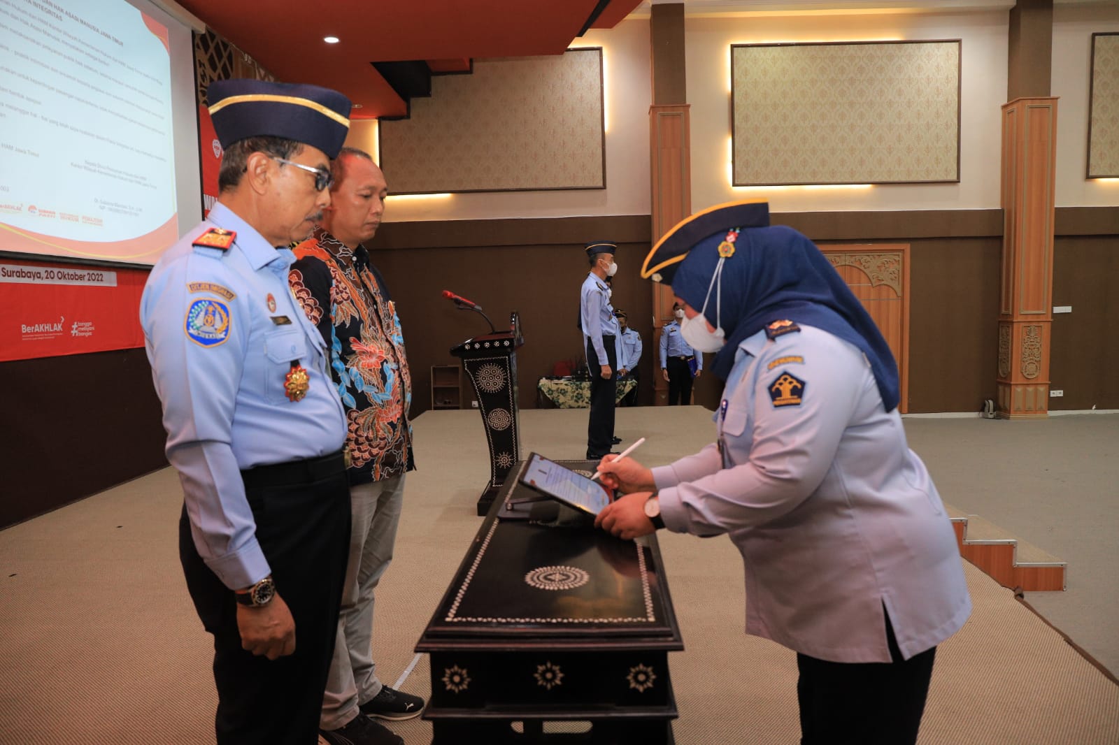 ASN Kanwil Kemenkumham Jatim Ikrar Netral dalam Pemilu 2024