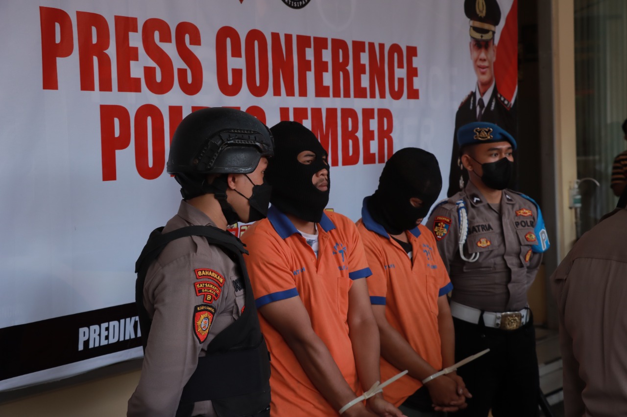 Dua begal sadis di Polres Jember