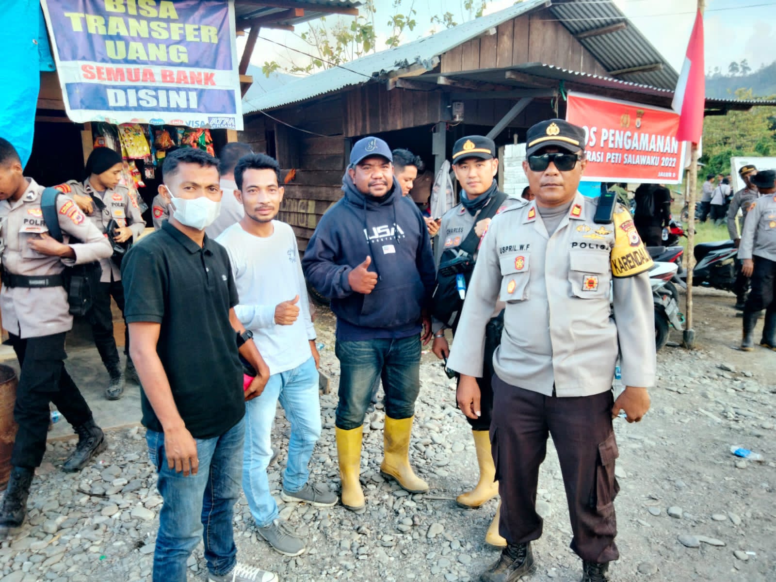 Ketua Aliansi Himpunan Mahasiswa Islam (HMI) Cabang Namlea dan Ketua Ikatan Mahasiswa Muhammadiyah (IMM) Cabang Buru 