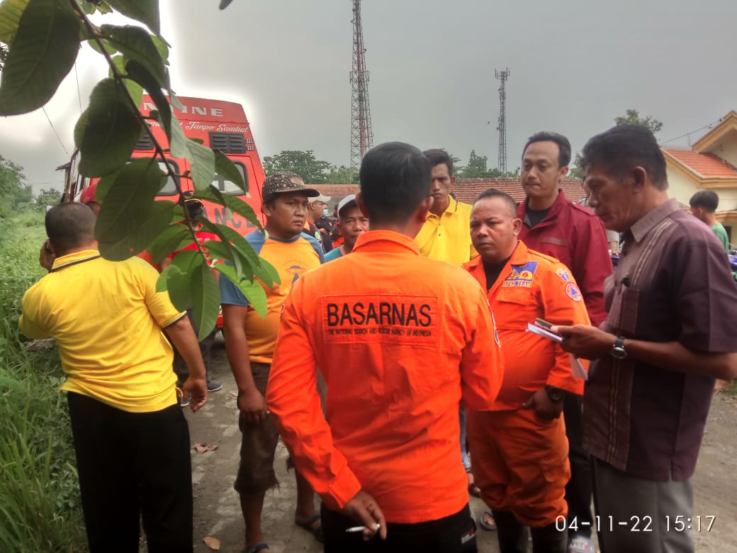 Evakuasi dua korban tenggelam