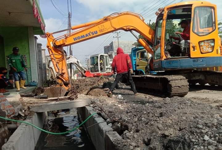 Pembangunan drainase sepanjang di Bojonegoro 
