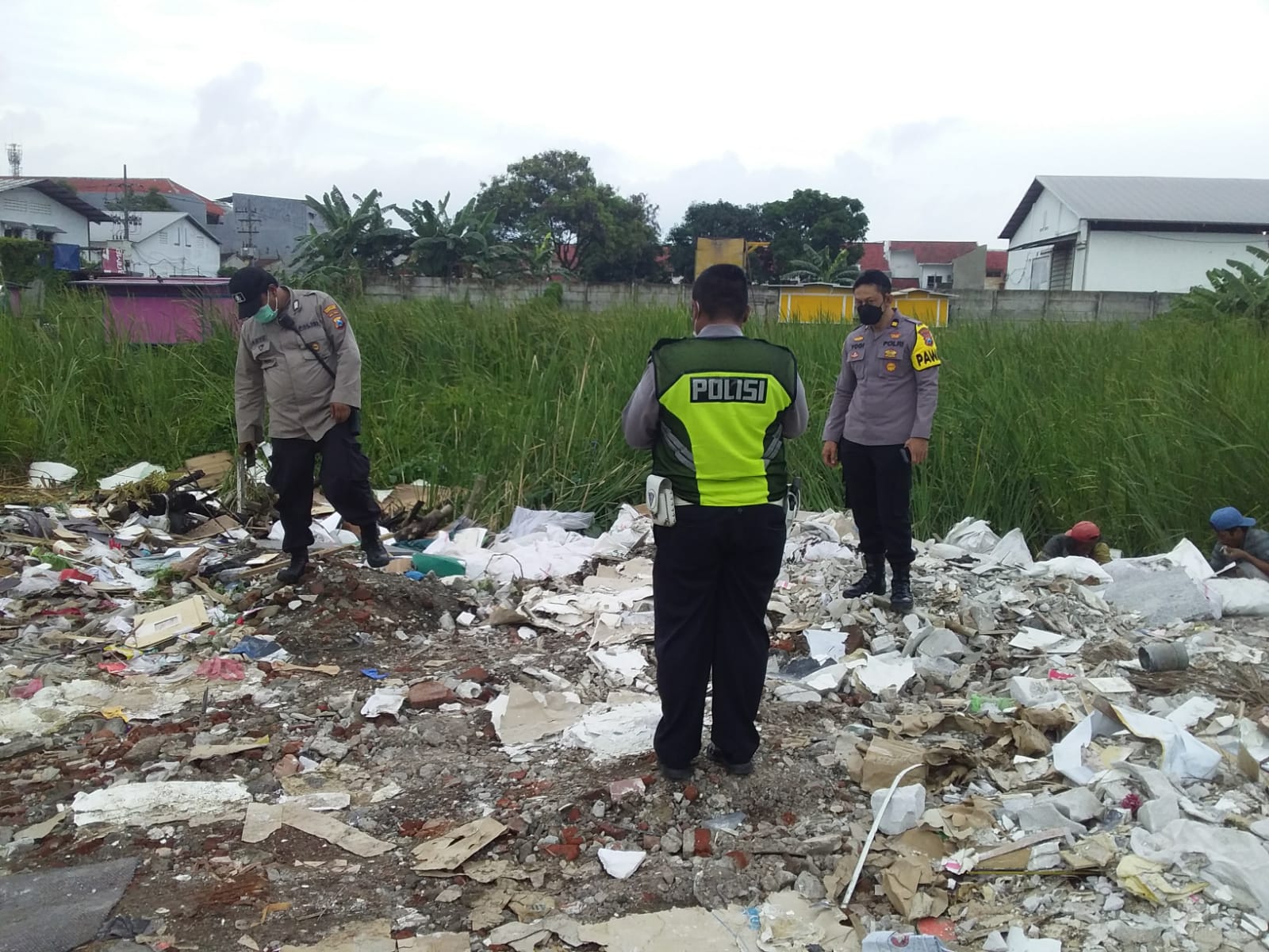 Patroli rutin area perjudian burung merpati