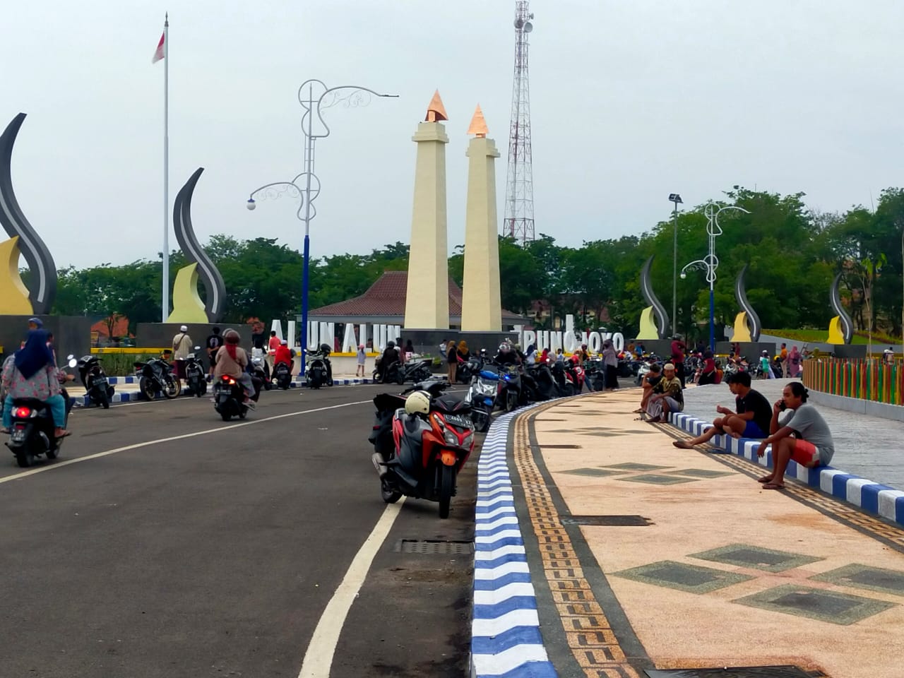 Alun-alun atau taman Trunojoyo Sampang, Madura