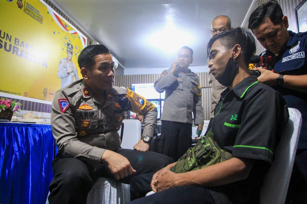 Kompol.Arif Kasat Lantas Polrestabes Surabaya dan diduga pelaku penganiayaan