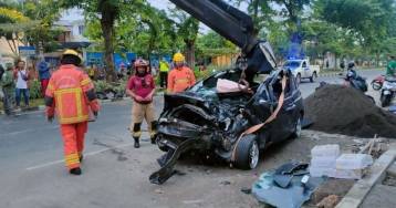 Kendaraan yang terlibat laka Lantas di Surabaya