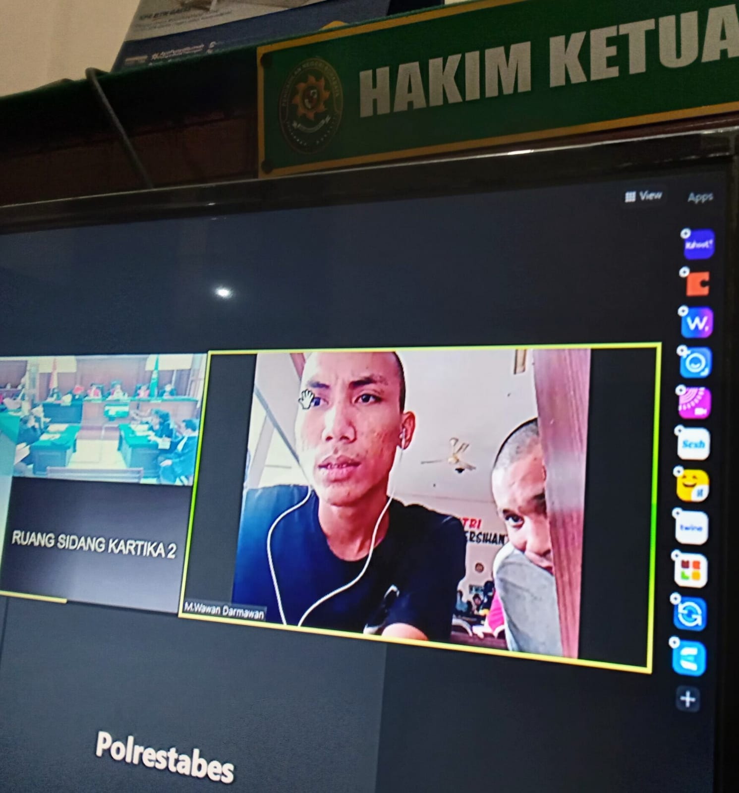 Terdakwa jambret Ahmad Bagus Setiawan dan Bagus Rahmat