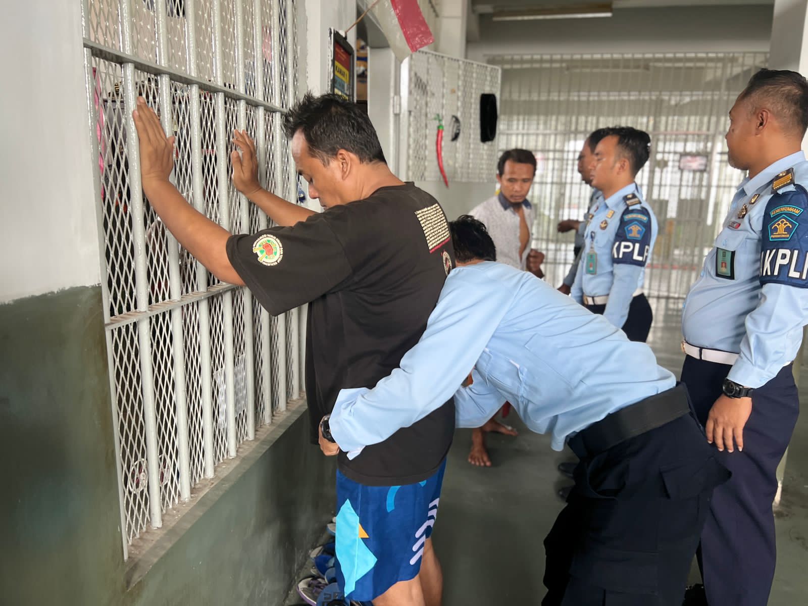 Razia Lapas Narkotika IIA Pamekasan 