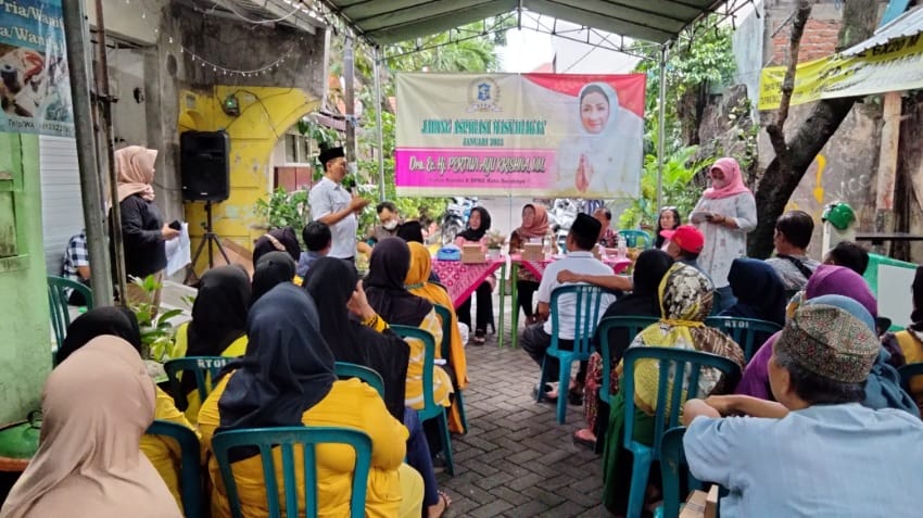 warga RT 01 / RW 01 Kelurahan Gundih Kecamatan Bubutan
