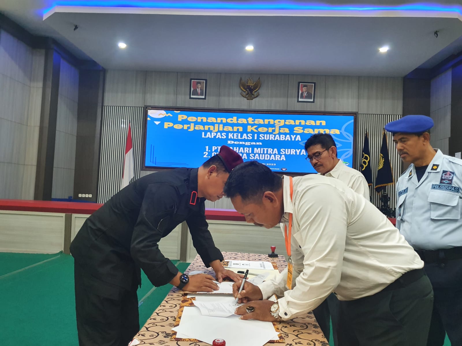 Perjanjian Kerja Sama Dengan Tiga Mitra