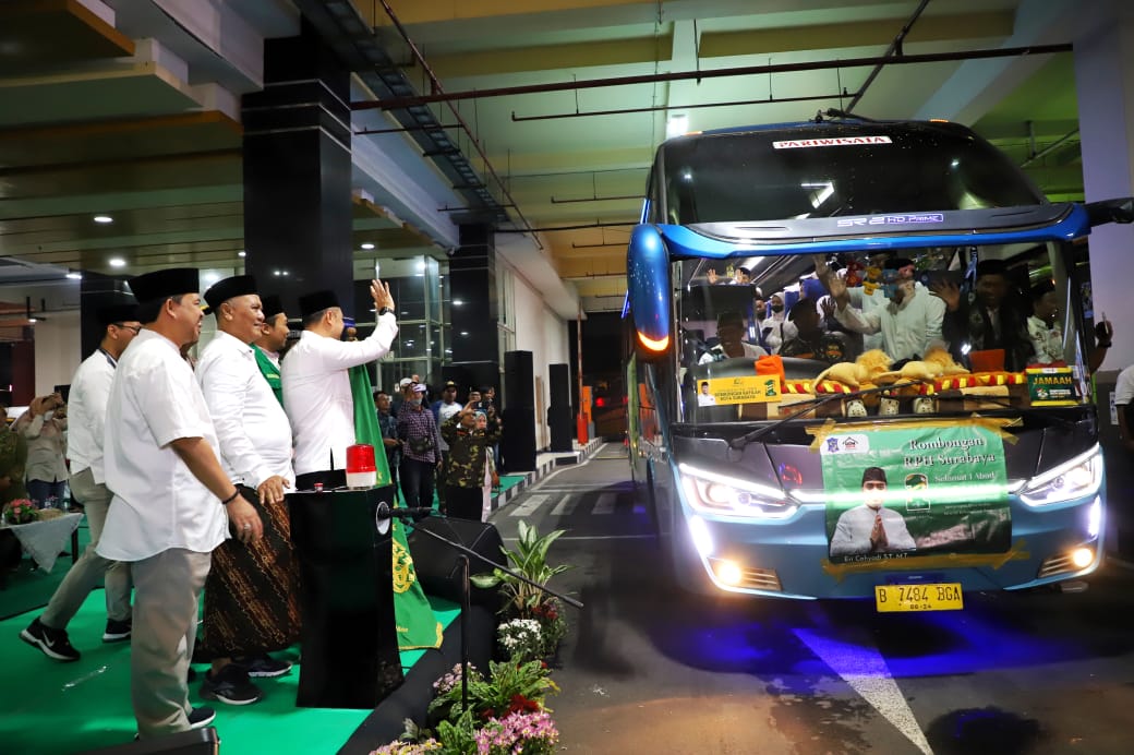 Pemberangkatan bus 