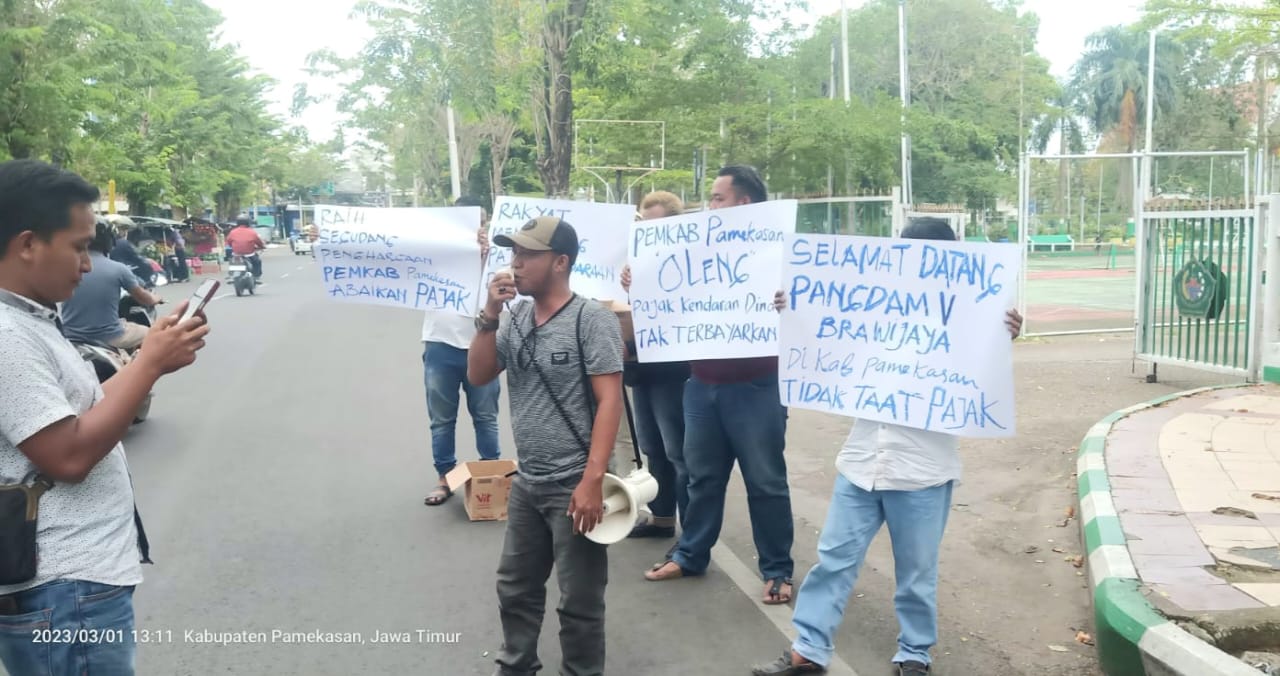 Aksi Damai NGO Madura Dukung Pemkab Pamekasan Bayar pajak