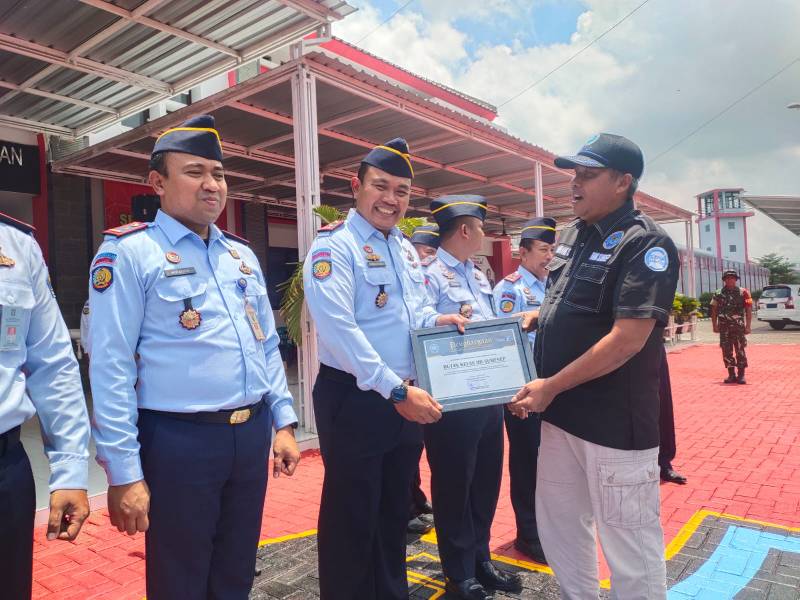 Deklarasi Program Pencangan Bersinar Rutan Kelas II B Sumenep 