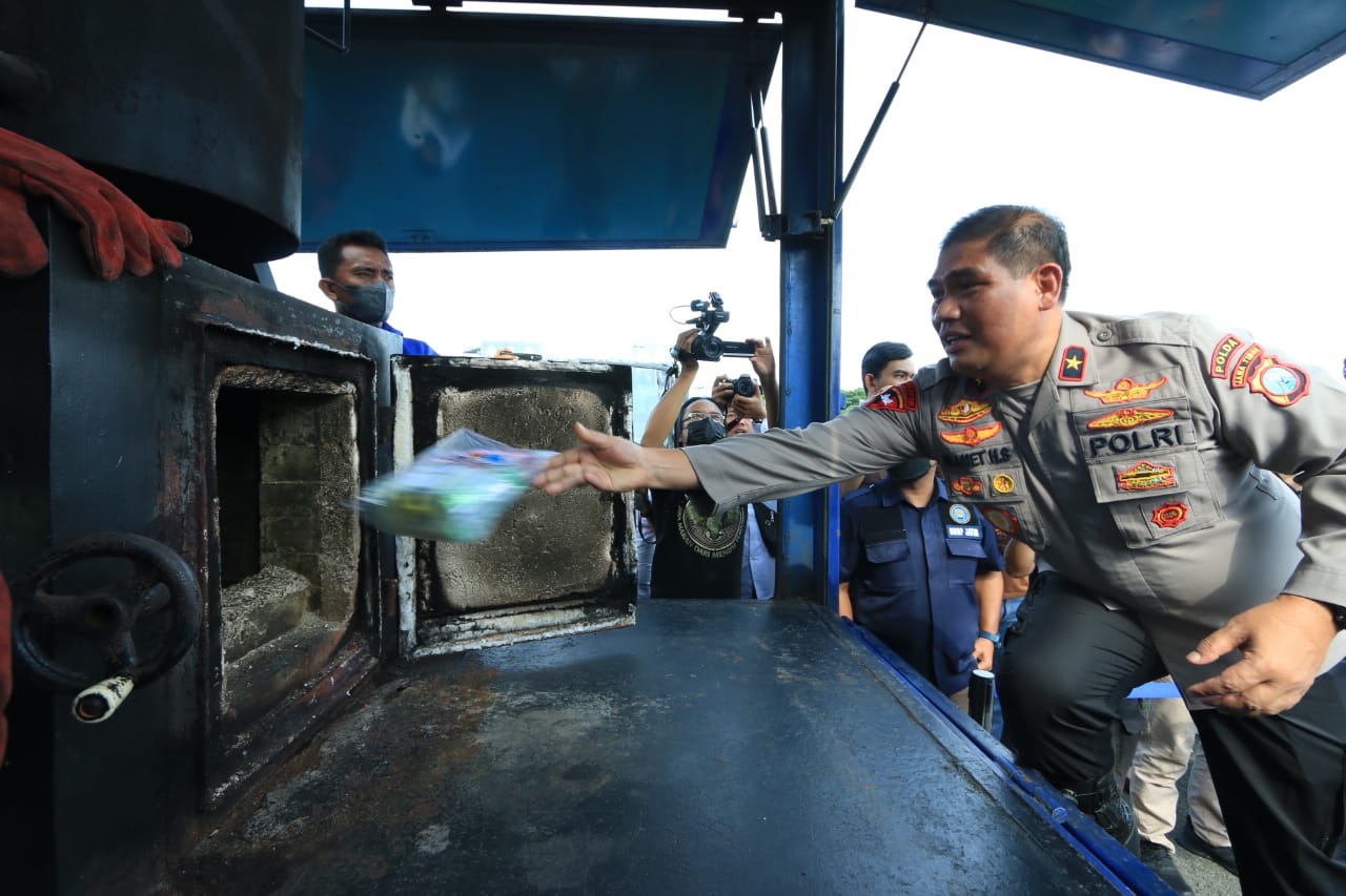 Pemusnahan Narkoba di Polda Jatim