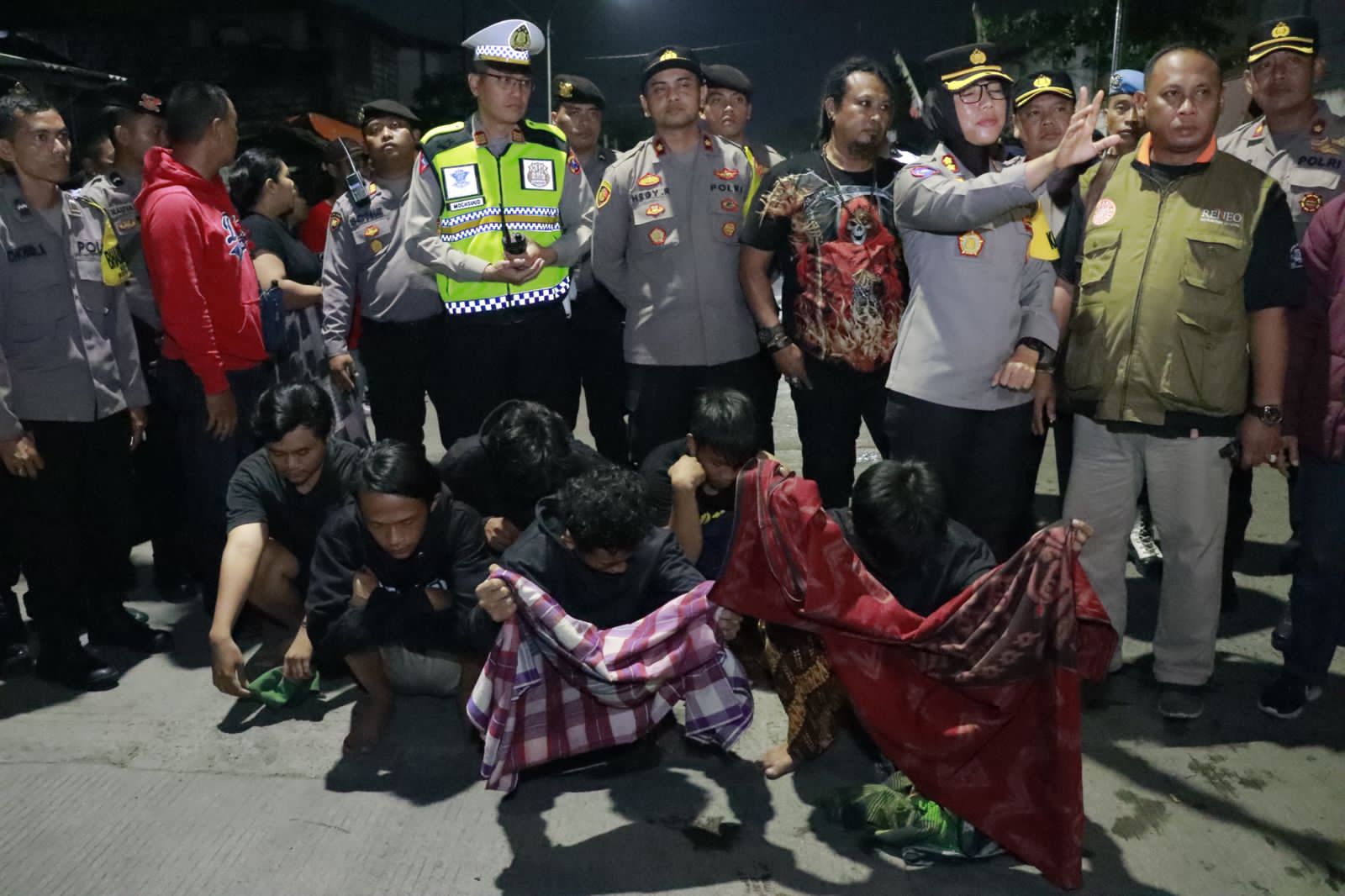 Polres Tanjung Perak Amankan Pelaku Perang Sarung