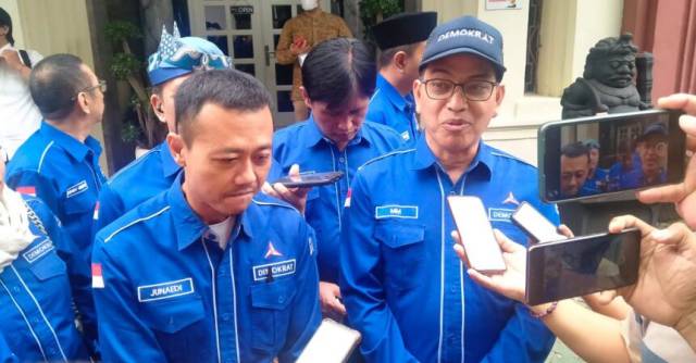 Sekertaris DPC Demokrat Surabaya Junaidi
