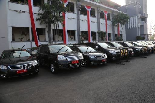 Jelan Lebaran hari idul Fitri kendaraan dinas Parkir di balai kota 