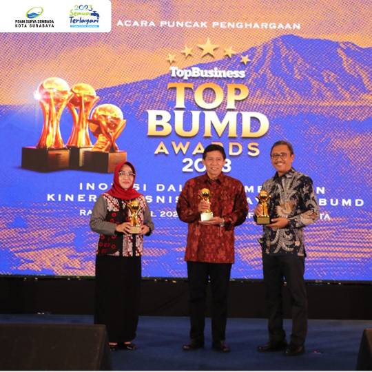 BUMD Awards 2023 berhasil dibawa pulang ke kota Surabaya.