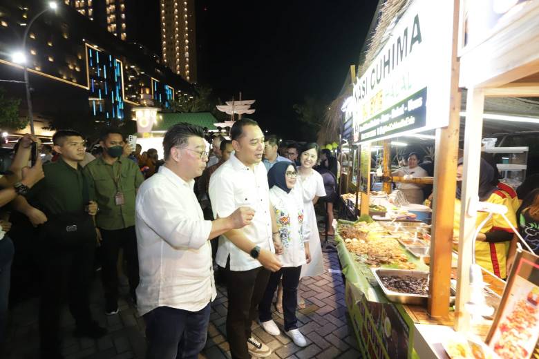 Wali Kota Eri Cahyadi menghadiri pembukaan Tjap Toendjoengan di Pakuwon City Mal,