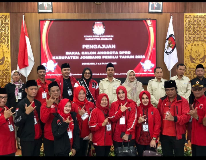 Puluhan Bakal Calon Legislatif (Bacaleg) dari Partai PDI Perjuangan