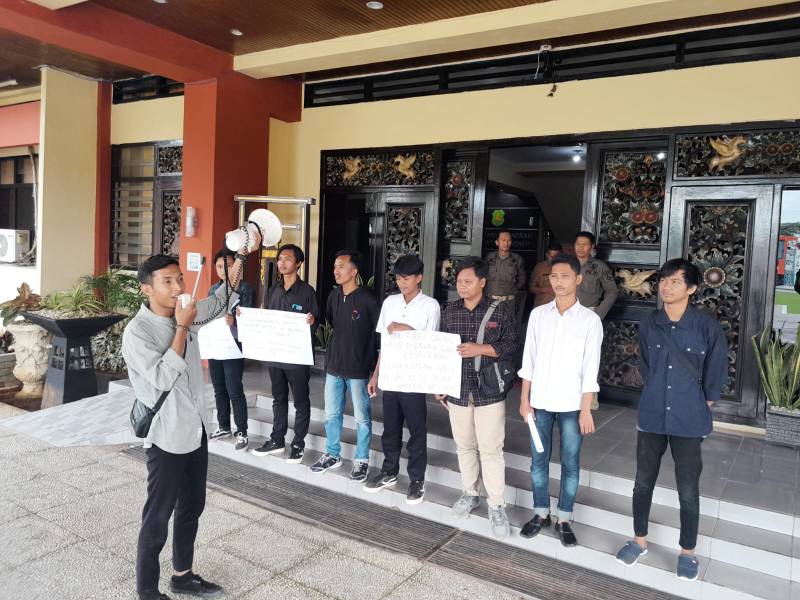 Aktivis Forum Analisis Kebijakan dan Transparansi Anggaran (Fakta) Foundation
