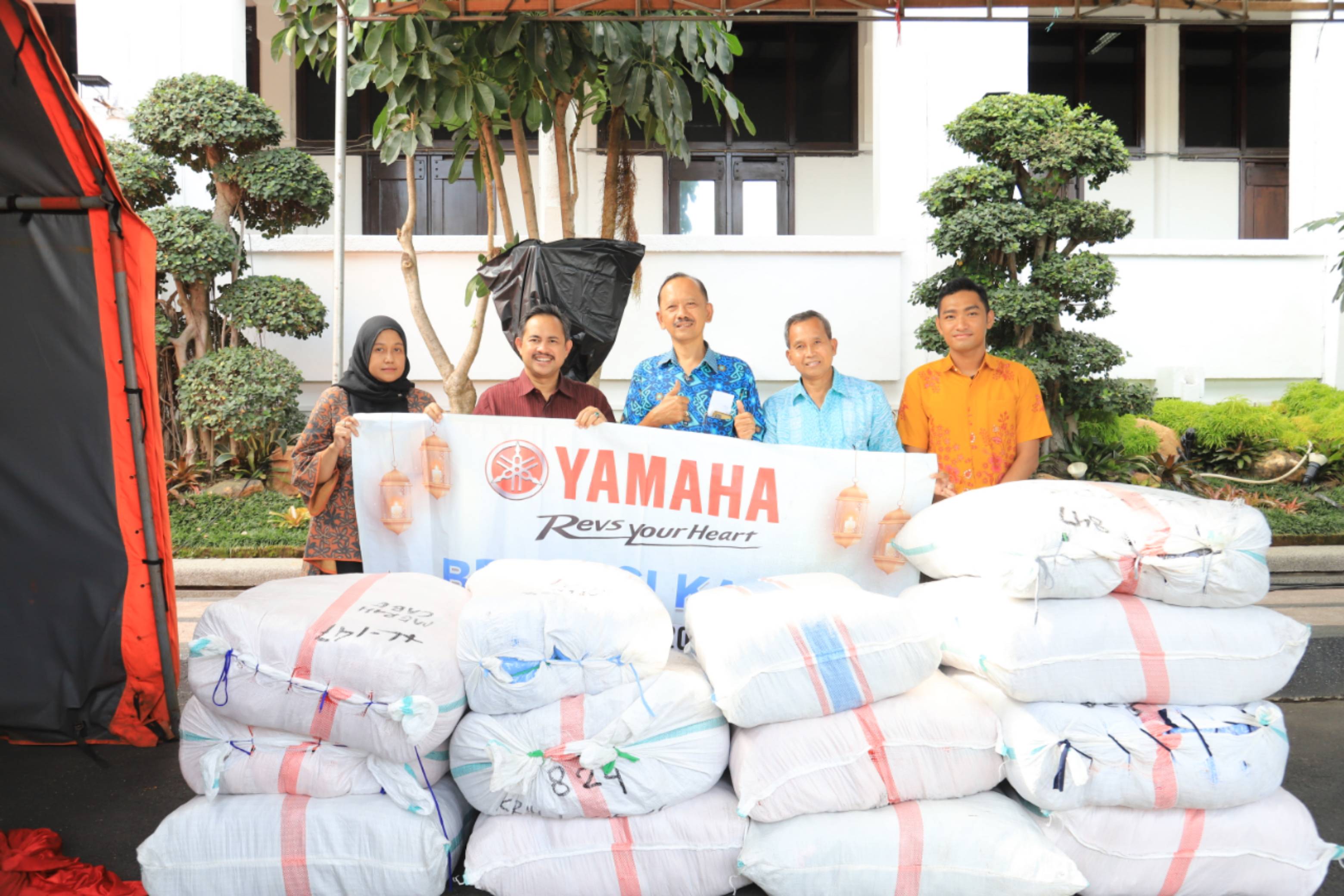 Pemkot Surabaya Terima Bantuan dari Yamaha STSJ dan PT. Duta Unirama Duta Niaga