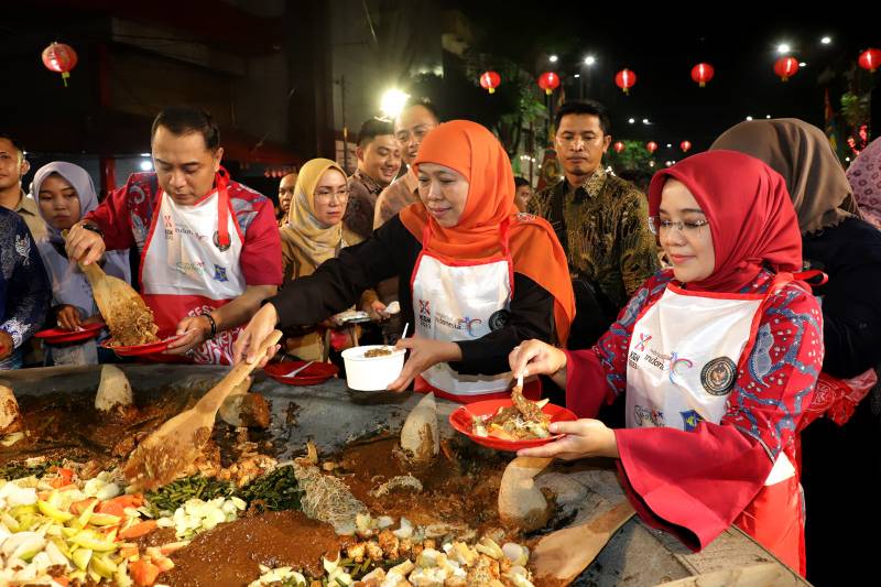 Festival Rujak Uleg Surabaya Masuk Daftar Kharisma Event Nusantara