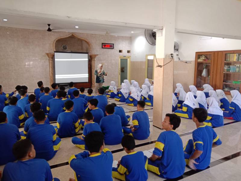 Sosialisasi Dinamika Remaja 