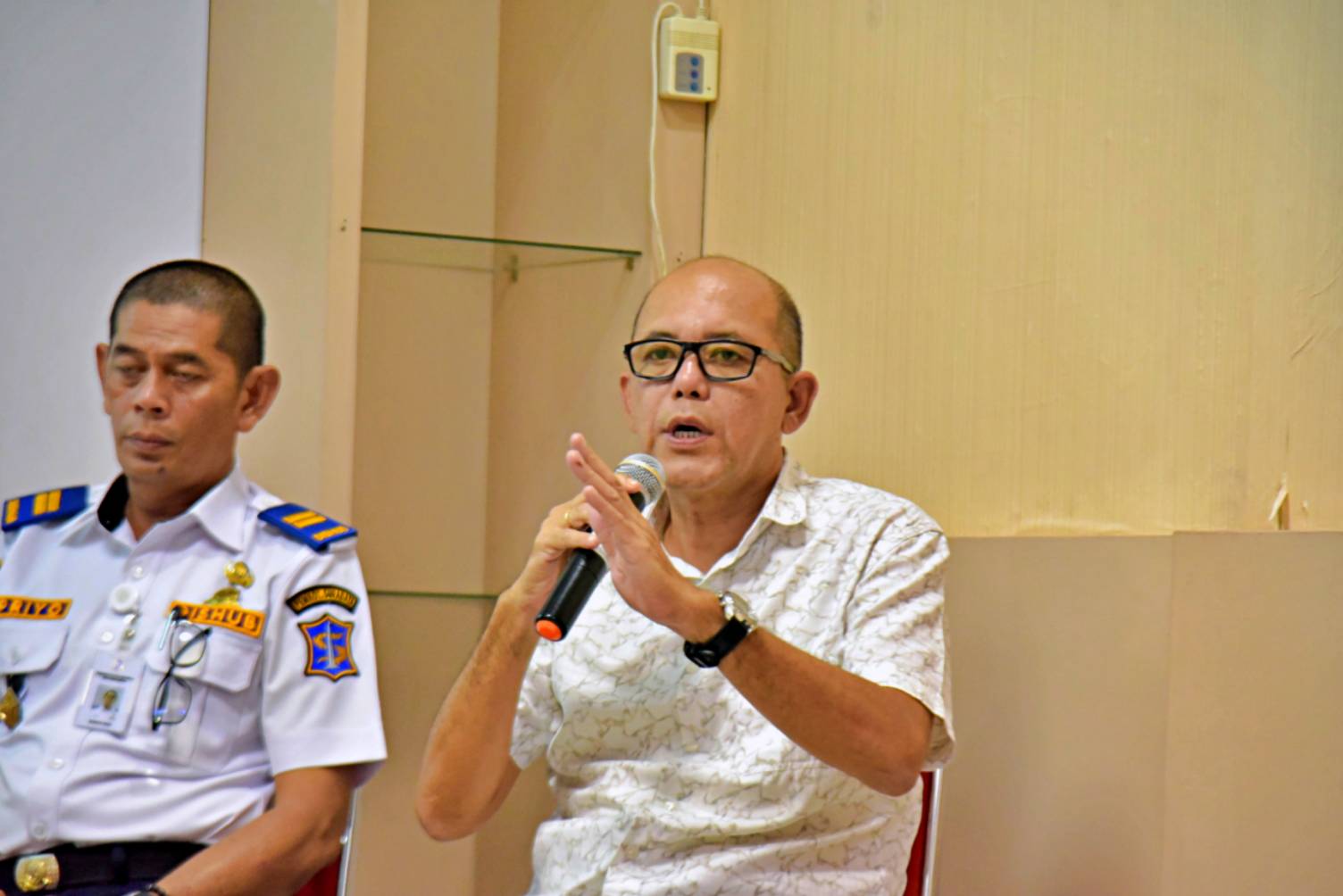 Pemerintah Kota (Pemkot) Surabaya akan menutup jalan dan pengalihan arus lalu lintas pada Jumat, 26 Mei 2023