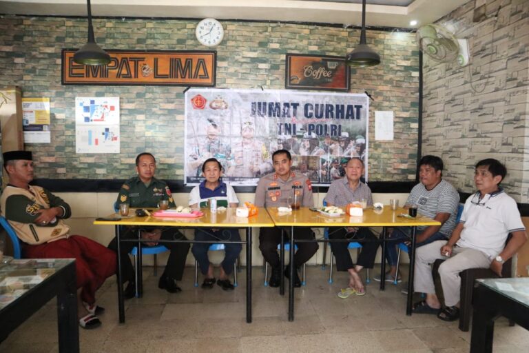Kapolres Bulukumba Gelar Jumat Curhat di Warkop 45