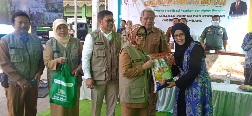 Bupati Jombang Launching Gerakan Pangan Murah ( GPM) Di Desa Mojoduwur Jombang