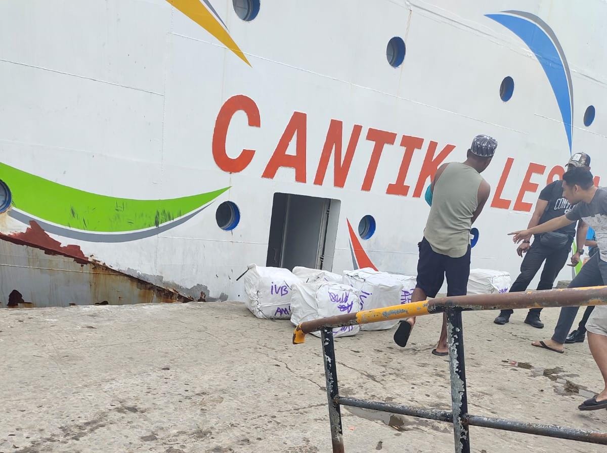 Polair Polda Maluku Amankan Merkuri