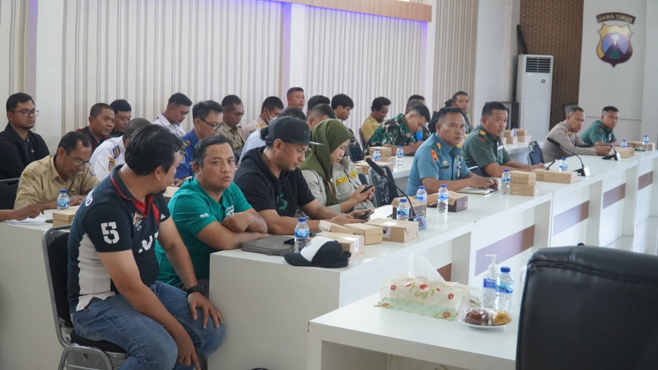 Rakor pam bola Polrestabes Surabaya'