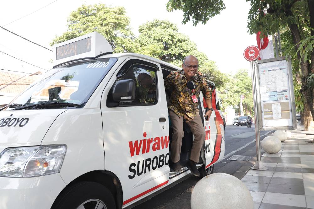 Kurangi Polusi Naik Angkutan Umum Ke Kantor 