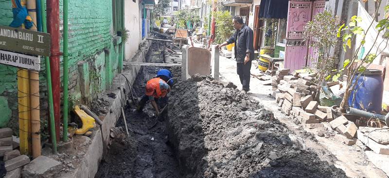 Wakil ketua komisi B DPRD Surabaya Anas Karno